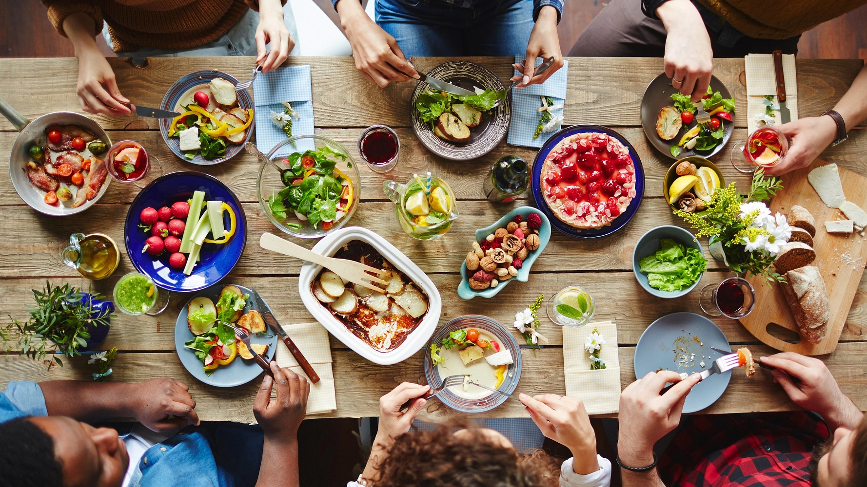 Image média: Apaiser les divisions autour de la table