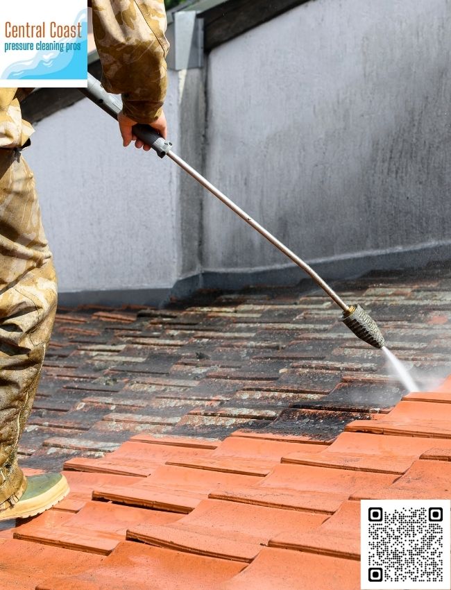Who guarantees high-quality service in The Entrance?