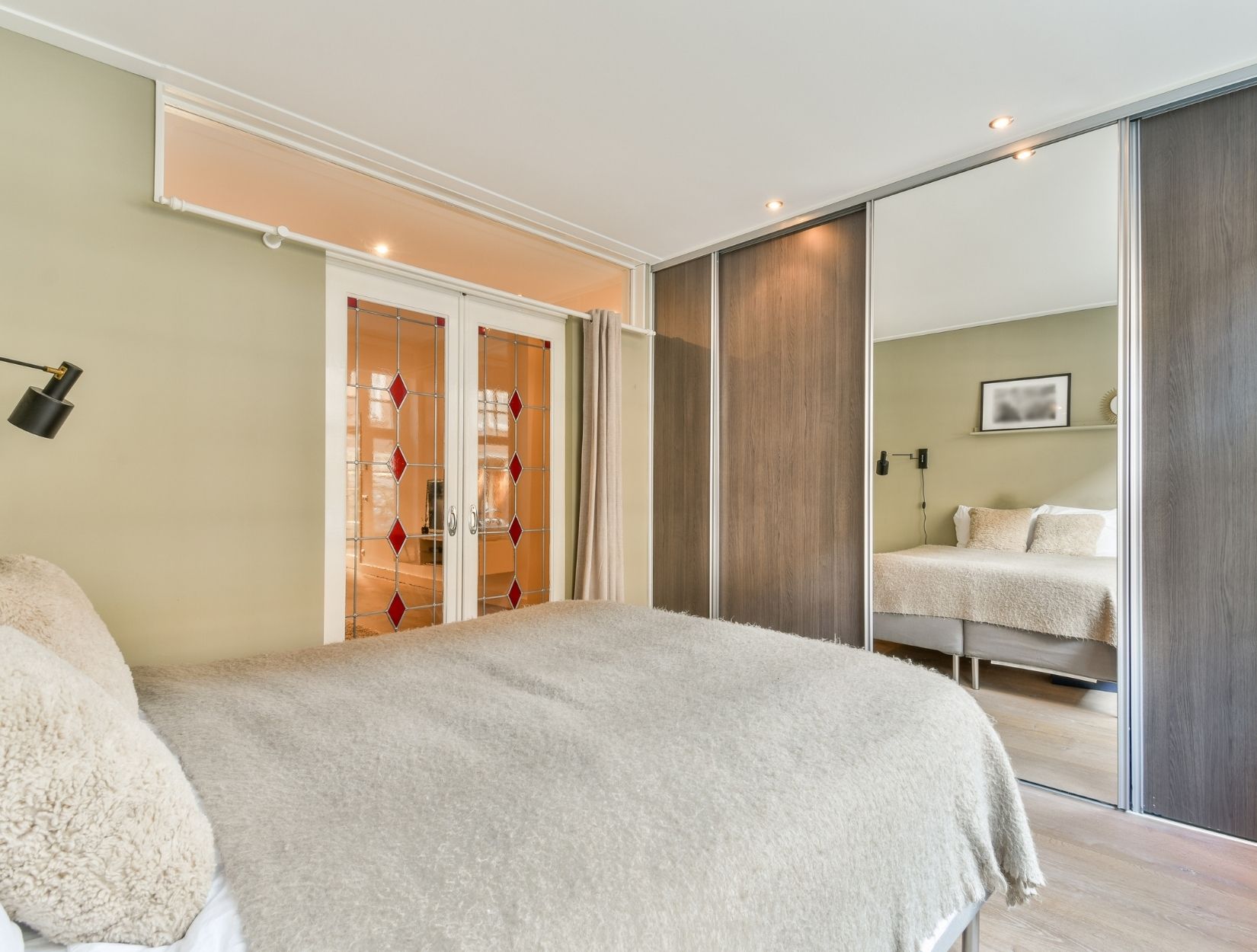 What is included in apartment cleaning services?