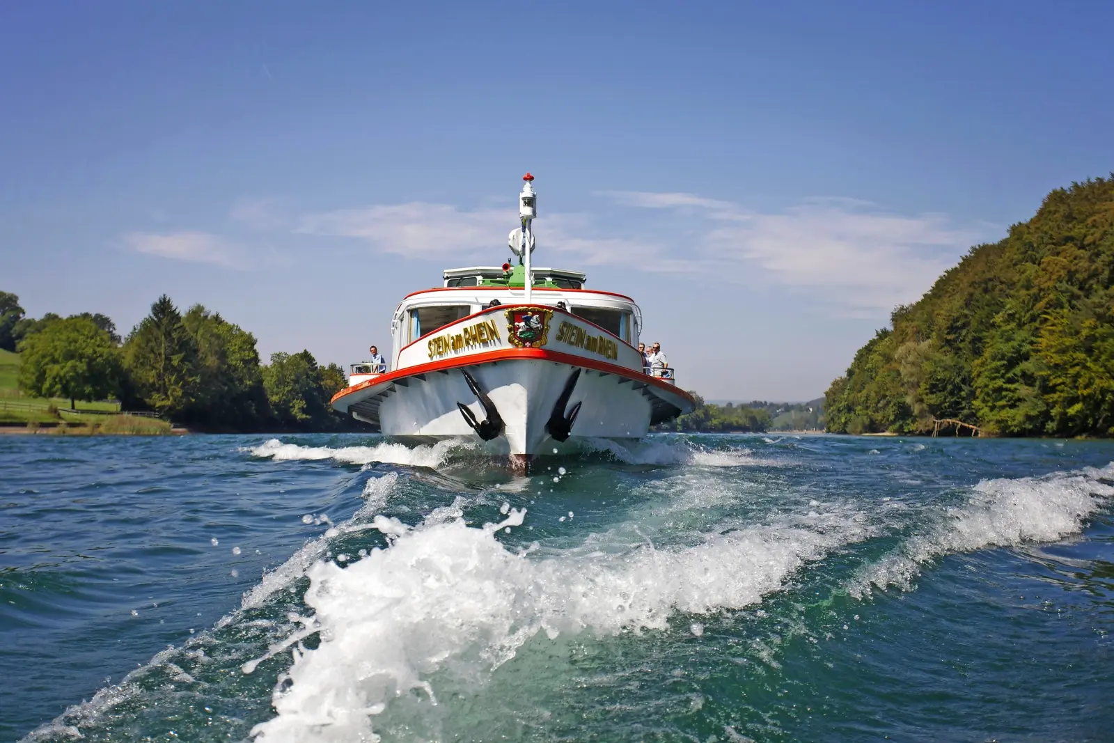Boat seen from the front image