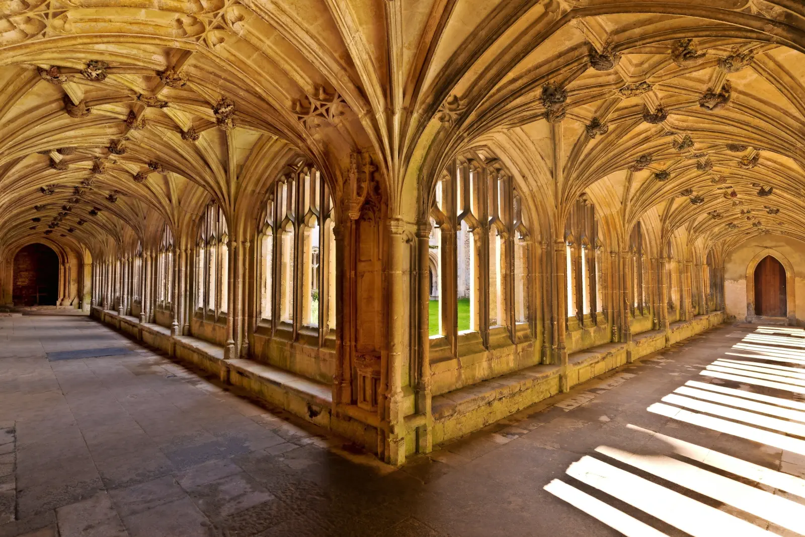 Lacock Abbey, riprese degli interni della scuola di magia immagine