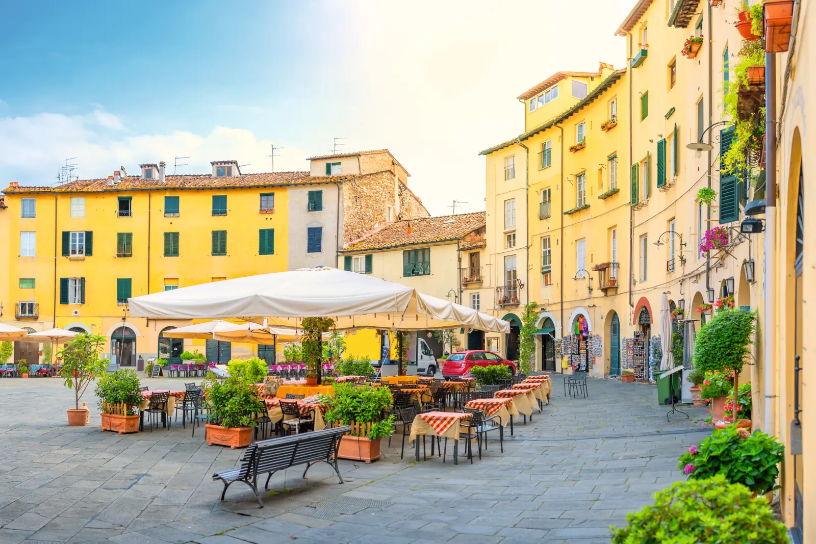 Piazza dell' Anfiteatro in Lucca, Italy image