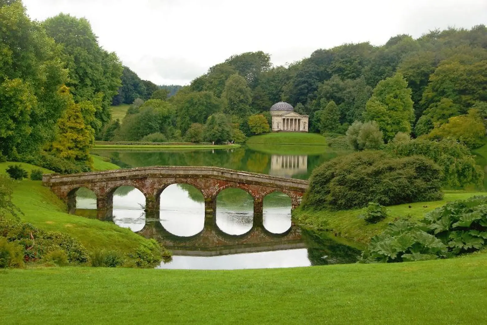 Image Stourhead Gardens