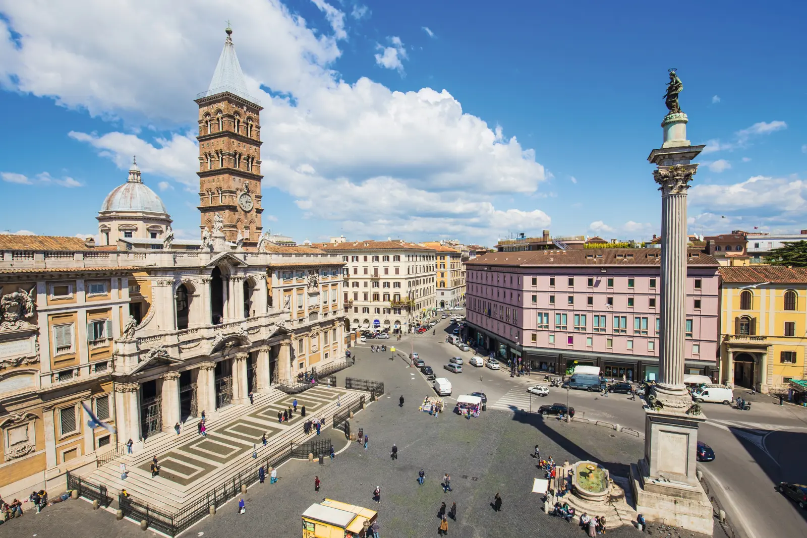 Image Vue aérienne de la basilique Sainte-Marie-Majeure à Rome
