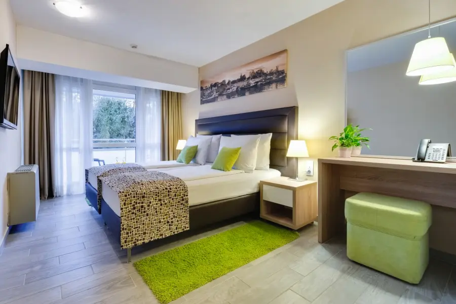Hotel Pinija, Petrcane immagine