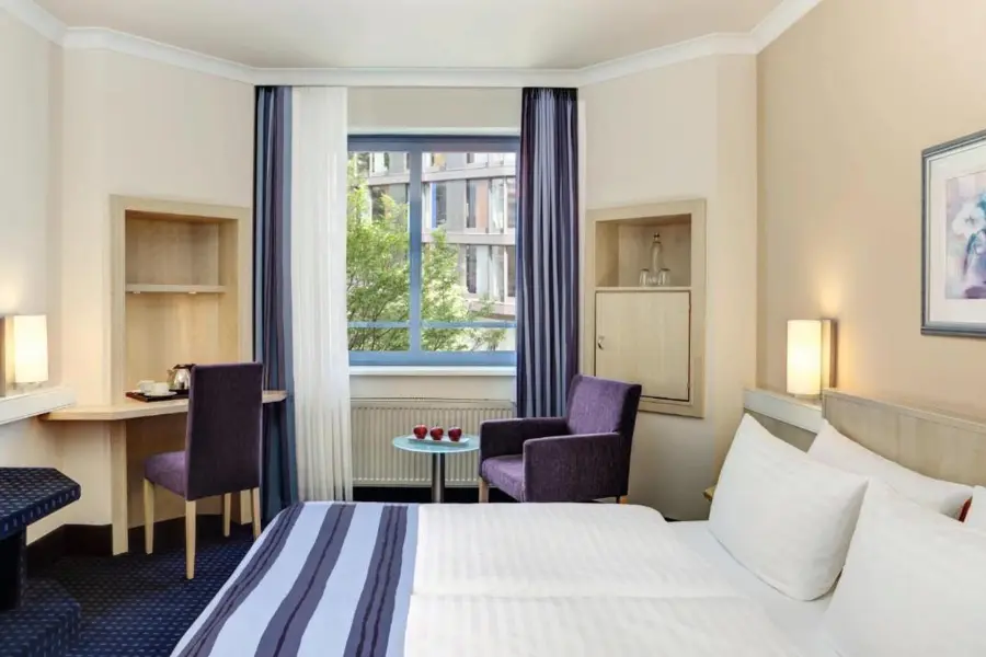 Room at IntercityHotel Nürnberg image