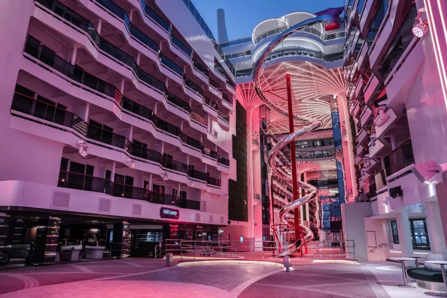 MSC World Asia, World Promenade image