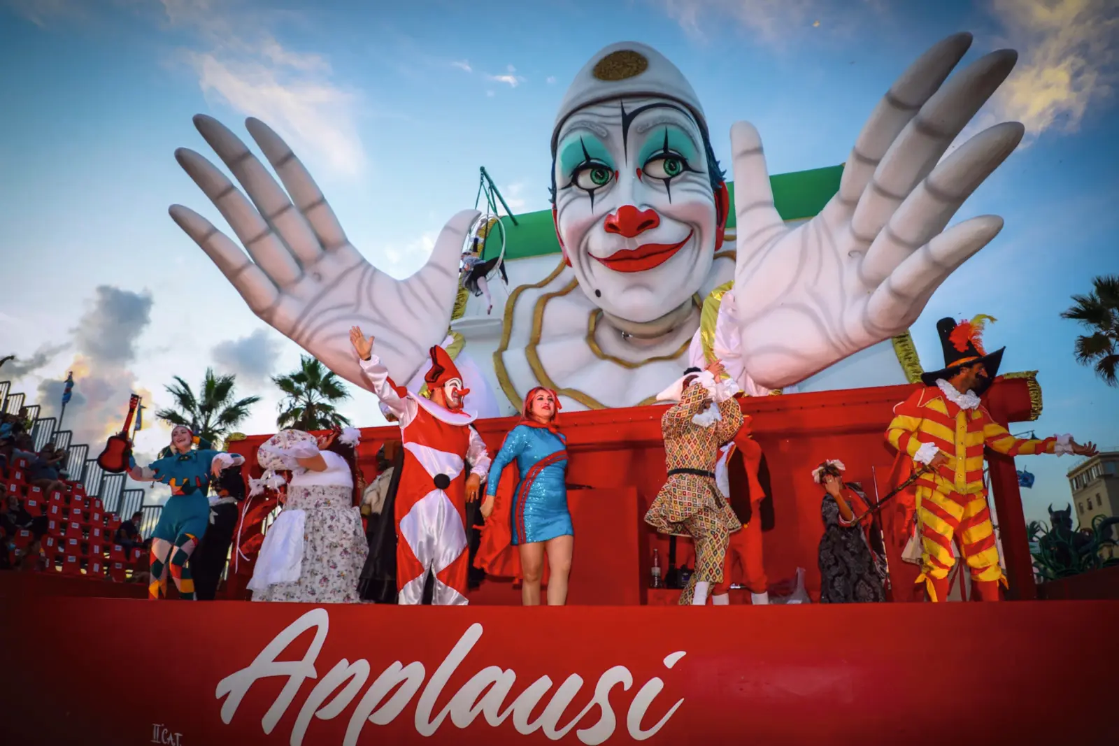 Viareggio Carnival image