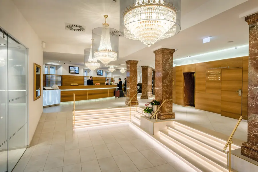 Zona d'ingresso dell'hotel immagine