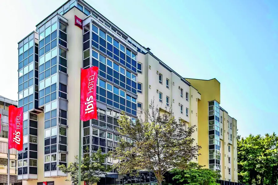 Ibis Hauptbahnhof Augsburg image