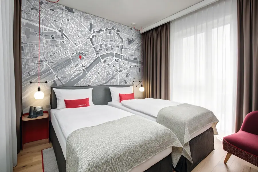Zimmer Intercity Hotel