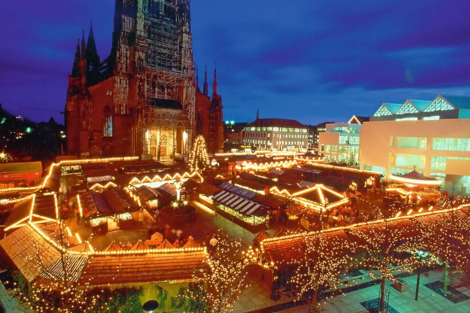Weihnachtsmarkt auf dem Münsterplatz