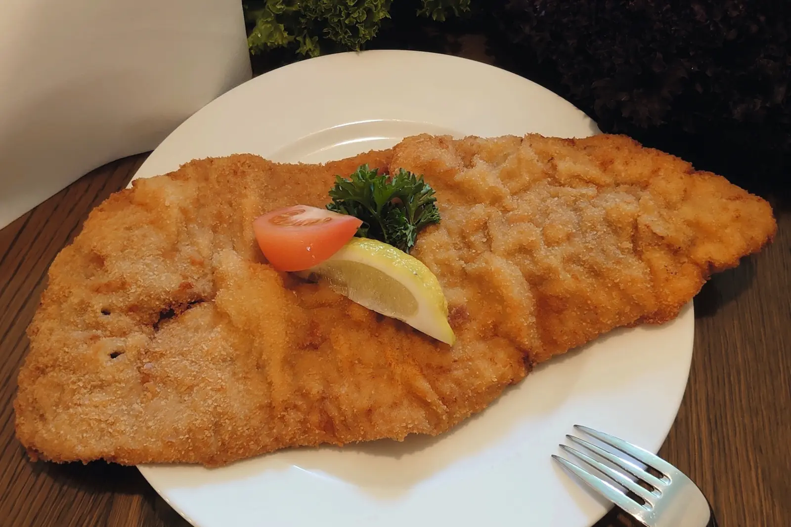 Das legendäre Schattenburg-Schnitzel (30 cm)