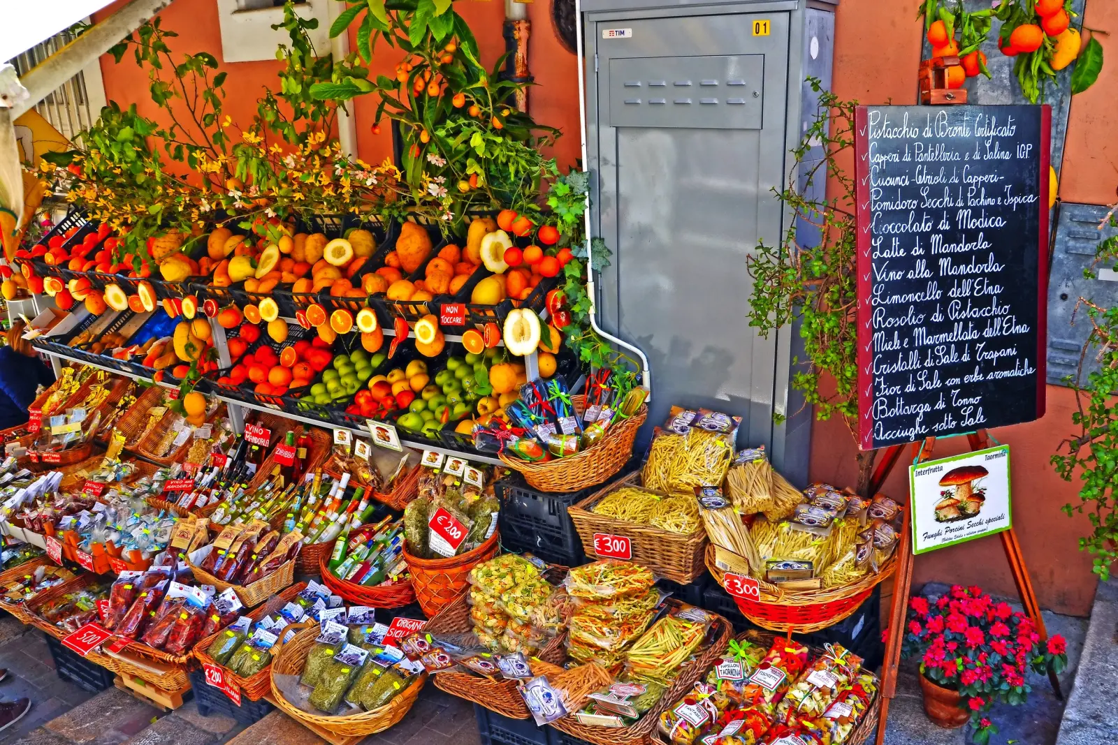 Market in Taormina