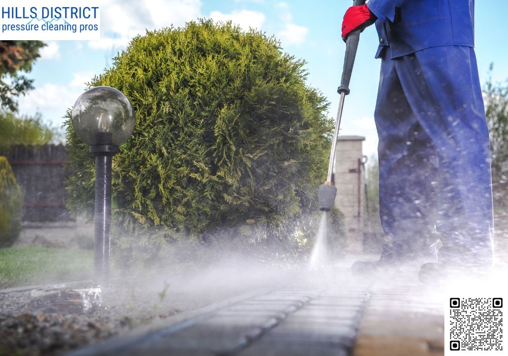 Can solar panels be damaged during cleaning?