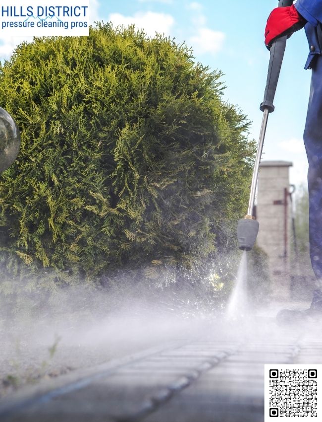 Can solar panels be damaged during cleaning?