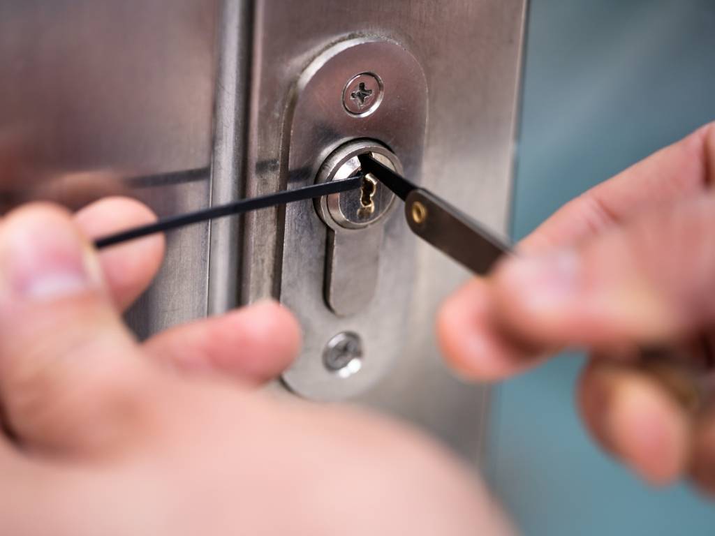 Key Fob Replacement Locksmith for residential and commercial needs Vancouver