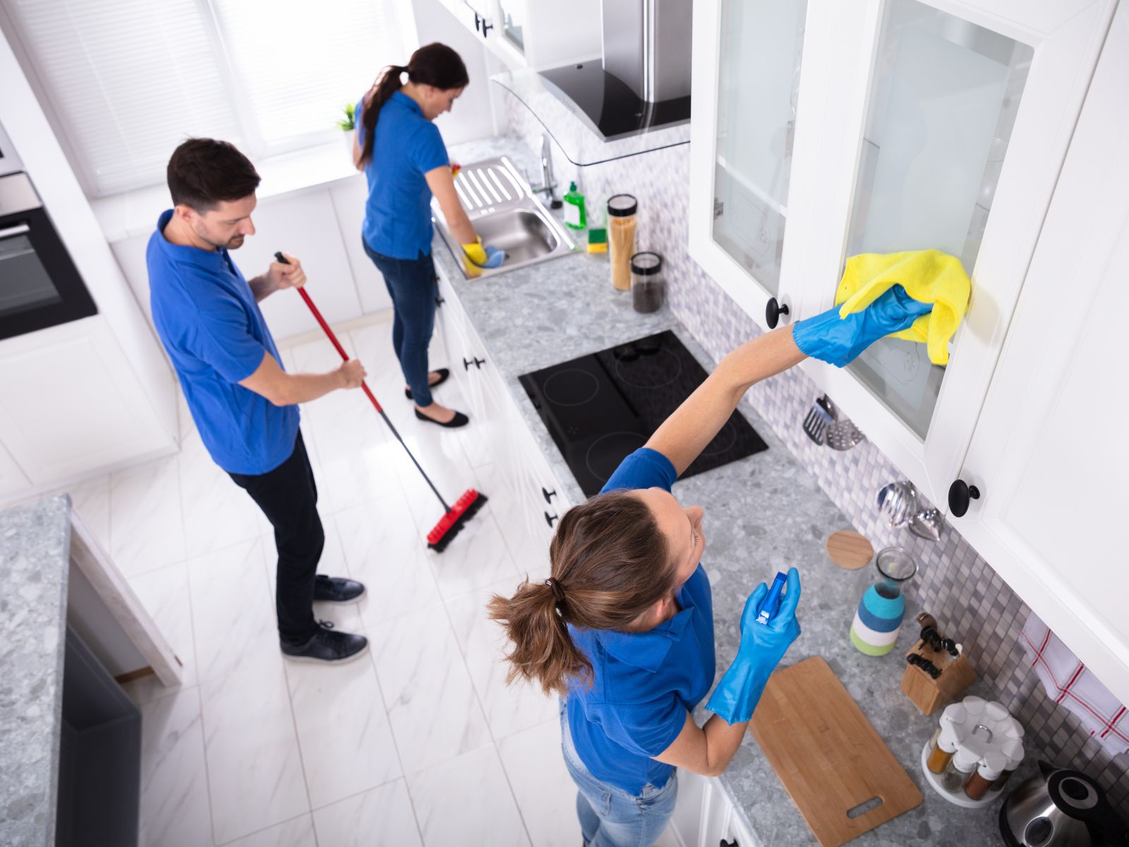 Quick and Easy Online Booking for Cleaning Services  
