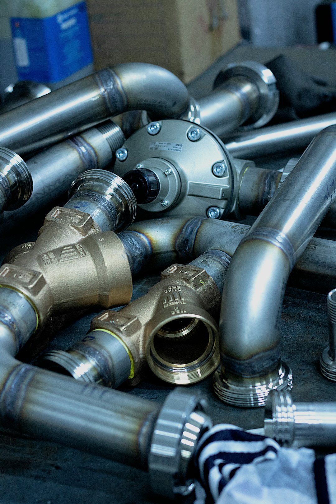 Visual Signs That Indicate Pipe Replacement Needs