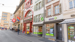 BENU Basel Barfüsser, farmacia a Basilea