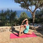 Ms Neacsu, Yoga-therapist in Locarno
