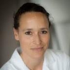 Dr.ssa Yasmina Ouardiri Marti, specialista in medicina interna generale a Ginevra