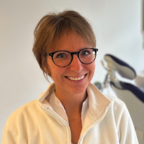 Frau Klara Chefdeville, Dentalhygienikerin in Genf