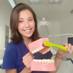 Ms Asia Folini, dental hygienist in Nyon