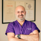 Dr. Kouroche Amini, plastic & reconstructive surgeon in Geneva