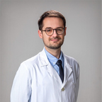 Dr. Joan Gil, specialist in general internal medicine in Geneva