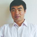 Sig. Song, specialista in Medicina Tradizionale Cinese (MTC) a Neuchâtel