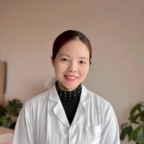 Sig.ra Shan Ouyang, specialista in Medicina Tradizionale Cinese (MTC) a Sion