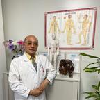 Herr LI QIANG, Spezialist für Traditionelle Chinesische Medizin (TCM) in Tavannes