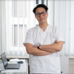 Herr Nguyen, Physiotherapeut in Basel