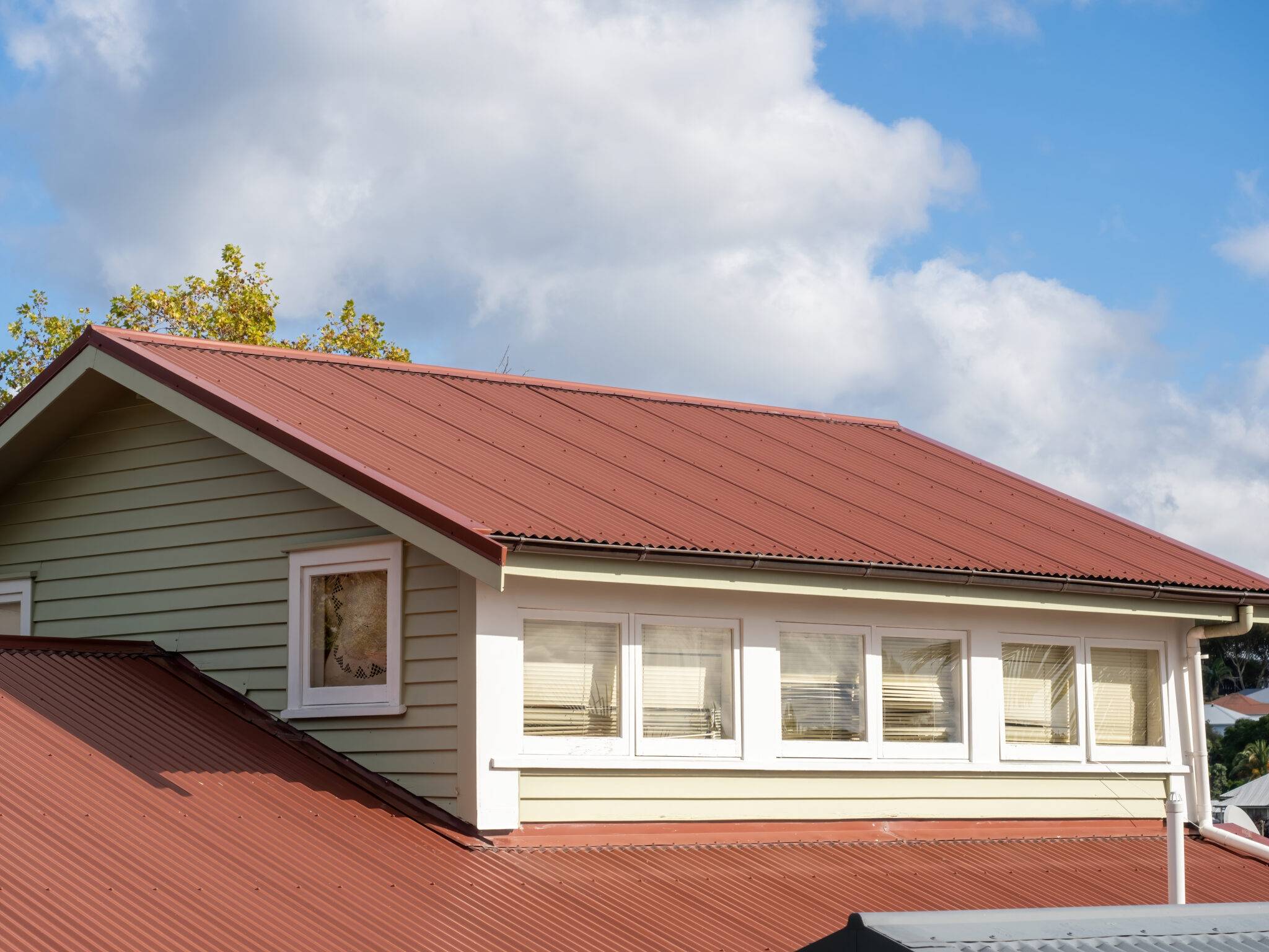 Roof inspection Miami