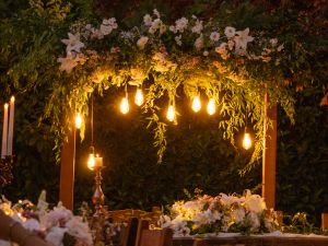 Illuminate Your Pergola for Evening Gatherings