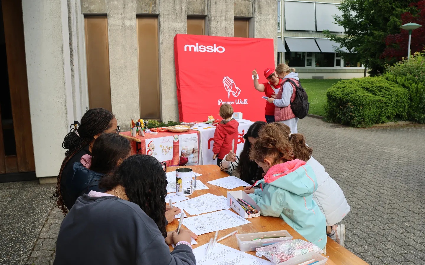 Young Missio bei der Langen Nacht der Kirchen in Freiburg – zwischen Gebet, Schoki und Sternsingenquiz © Missio Schweiz