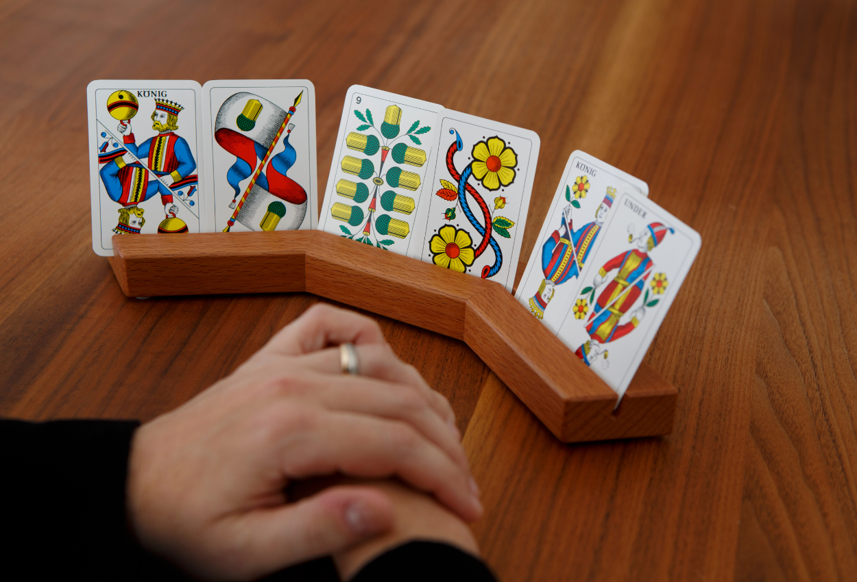 Tisch-Spielkartenhalter_1