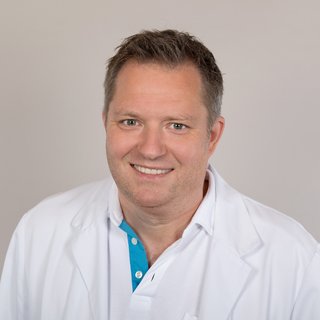 Foto Dr. med. Dominik Schneider