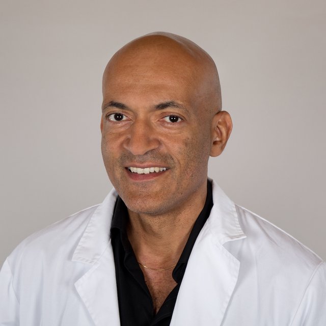 Foto Dr. med. Angelo Biraima
