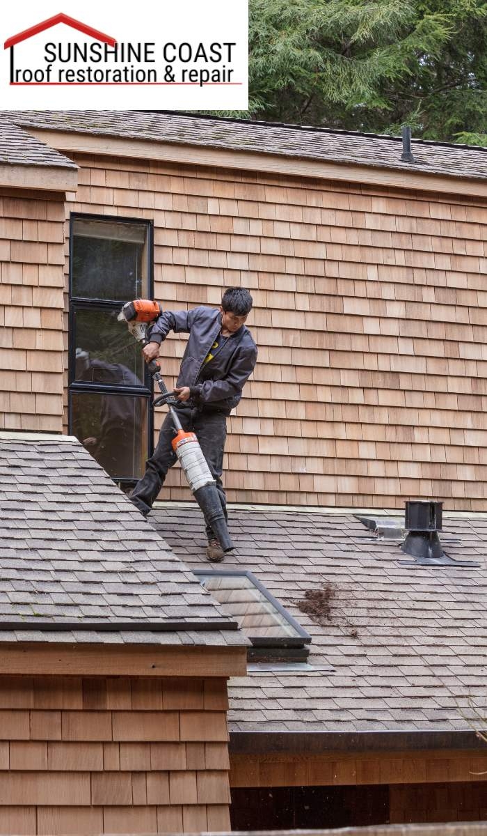 The Role of Gutter Repairs in Roof Maintenance