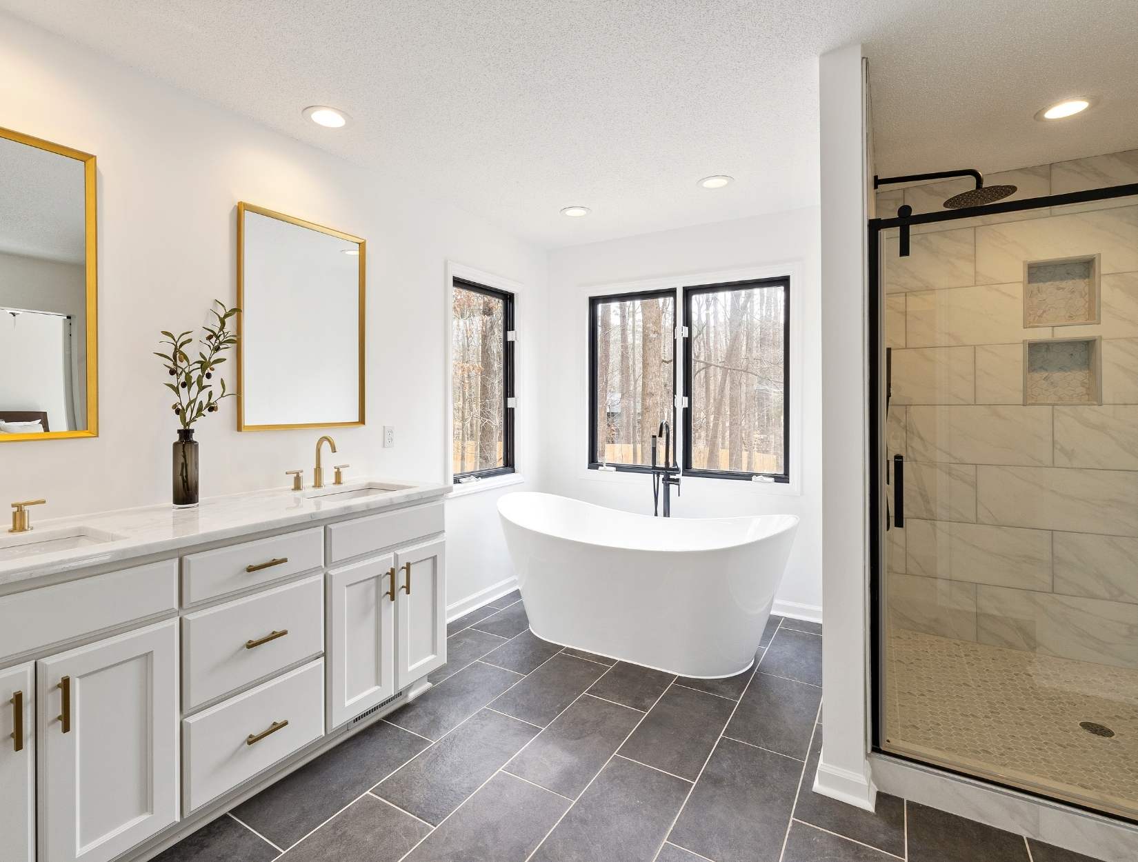 Why choose local Atlanta cleaning services
