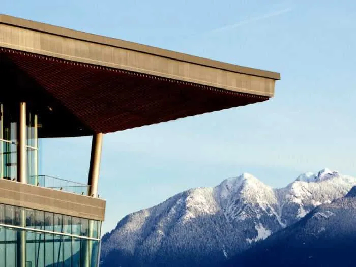 Affordable Coach Rental Vancouver