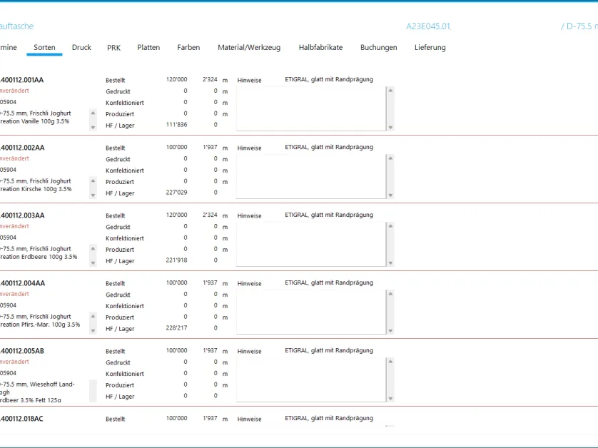 Eine Tabelle zeigt mehrere Einträge mit Status-Icons, Textbezeichnungen und Details zu Terminen und Aufträgen in einem Webinterface.