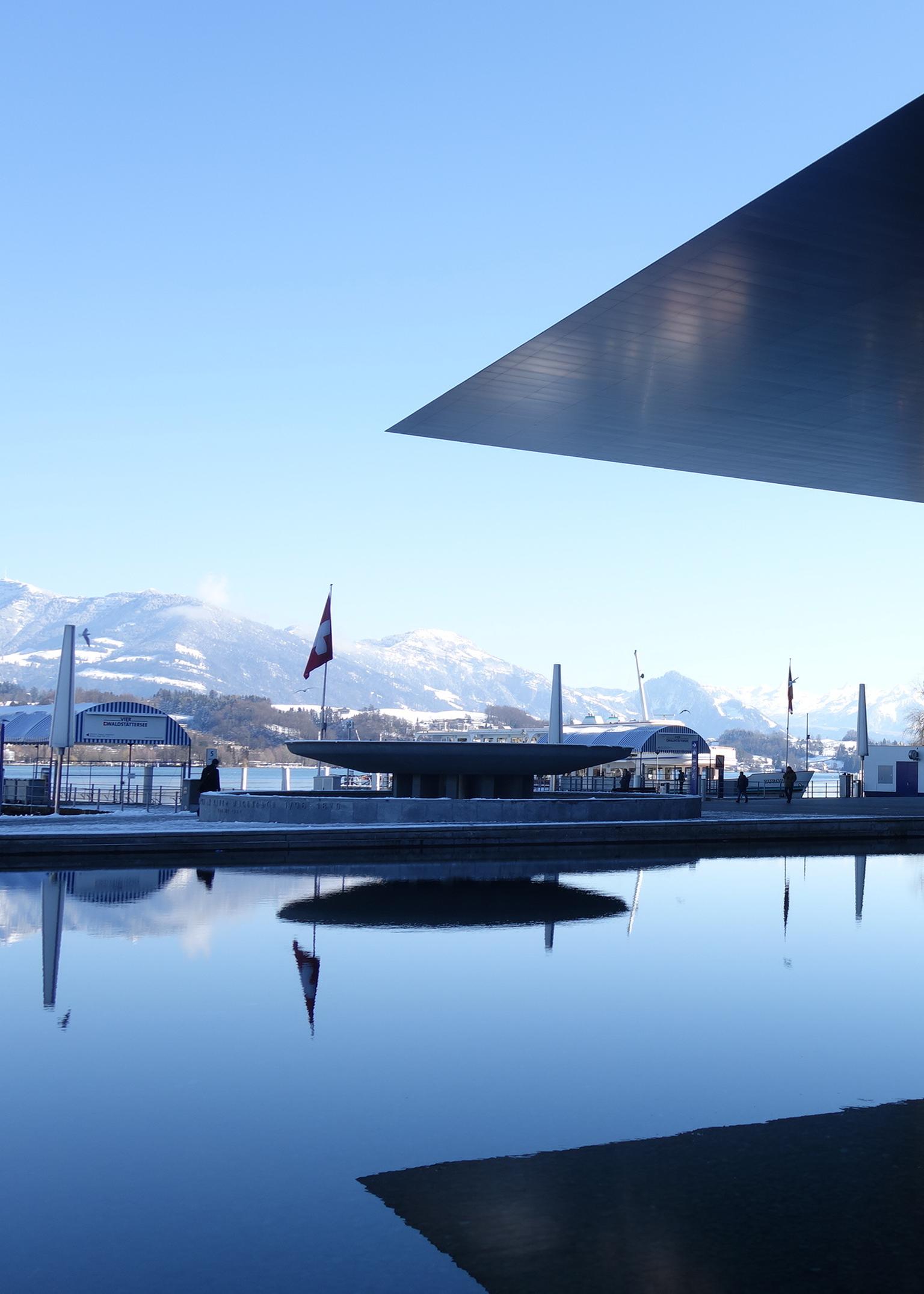 Bild von avolut unterstützt das D2C Summit im KKL Luzern