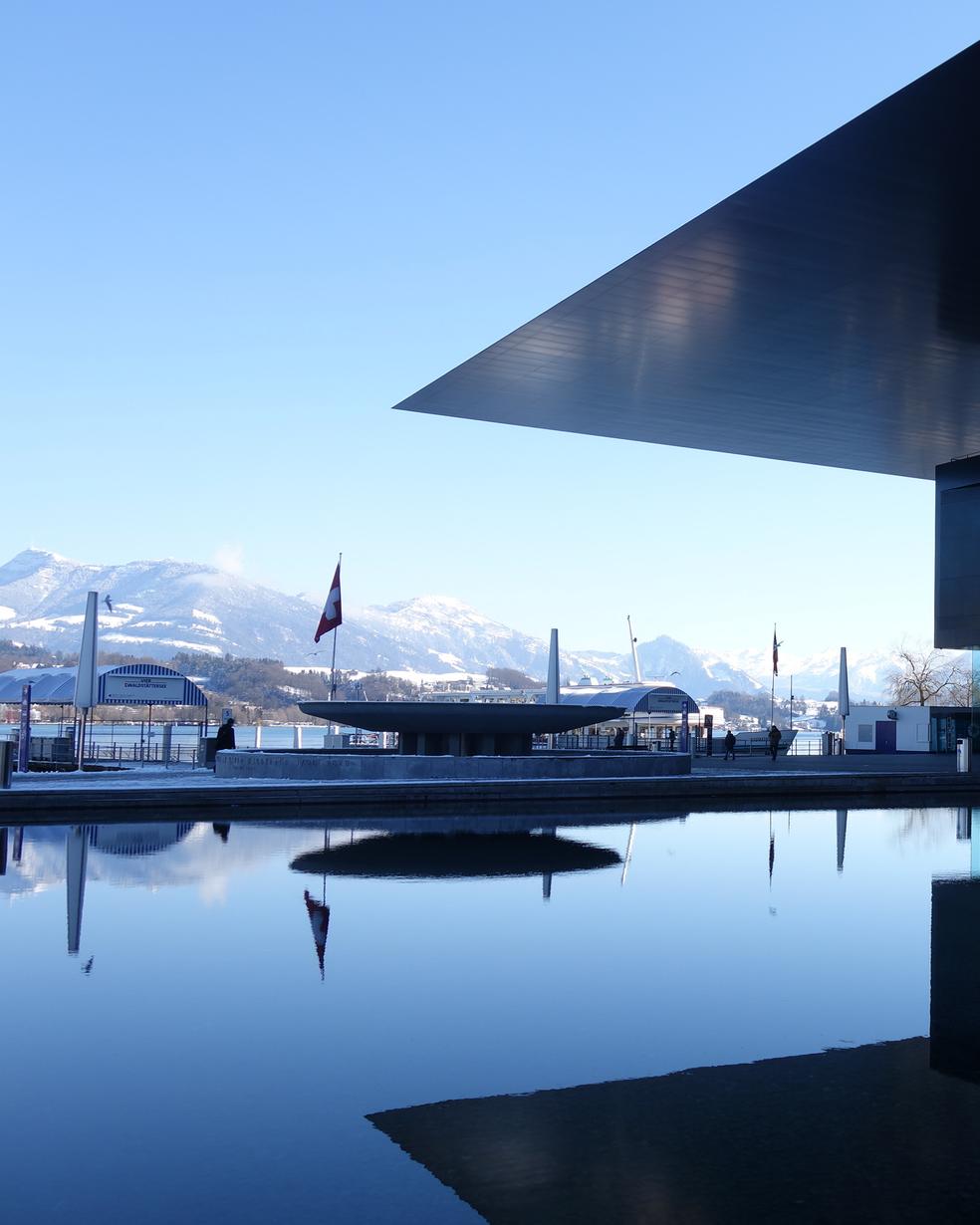 Bild von avolut unterstützt das D2C Summit im KKL Luzern